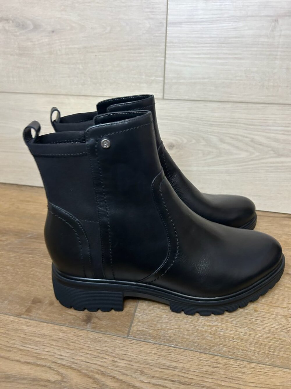 Rockport ISalina Black Ankle Boots With TruTech 10M NWT